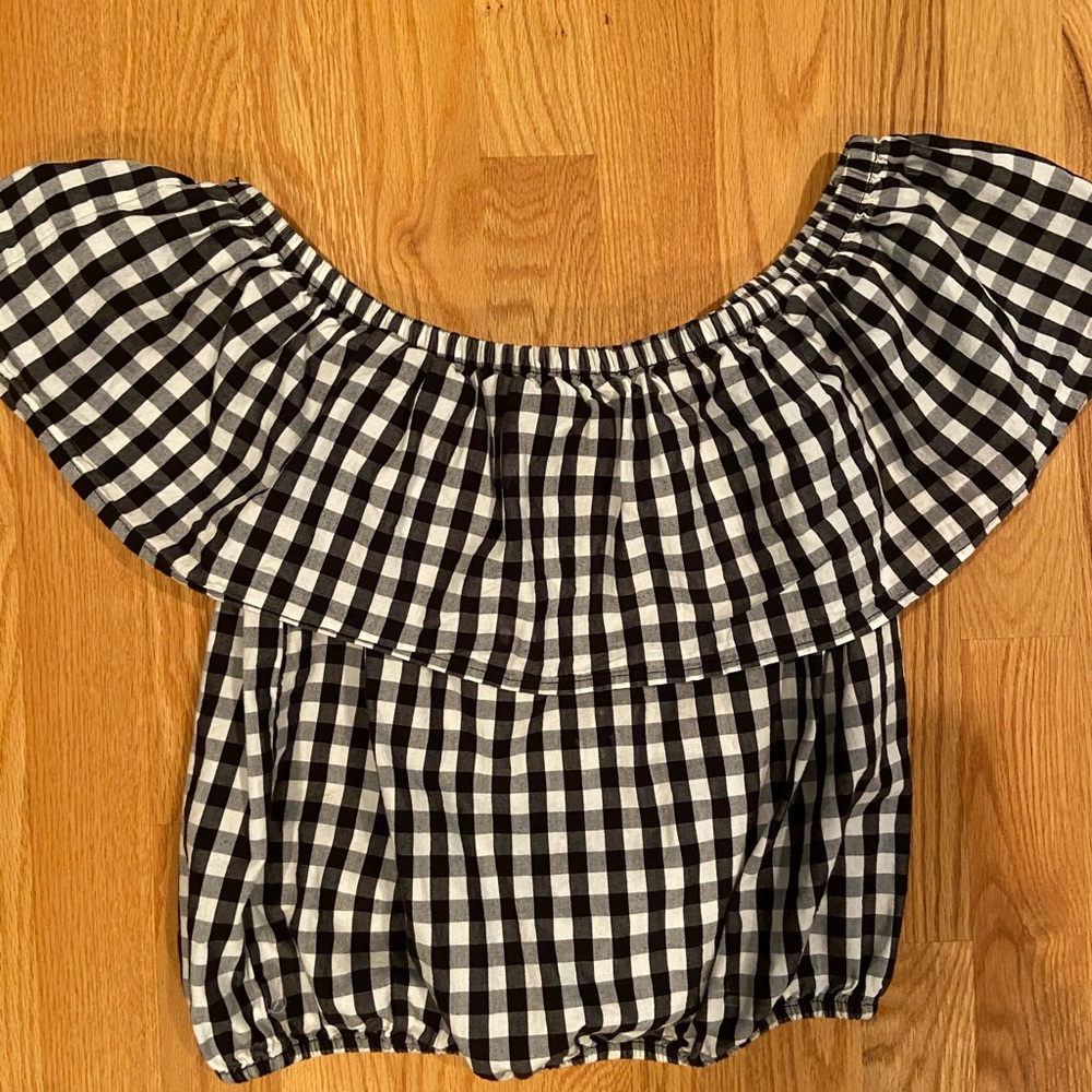 Rue 21 off the shoulder top
